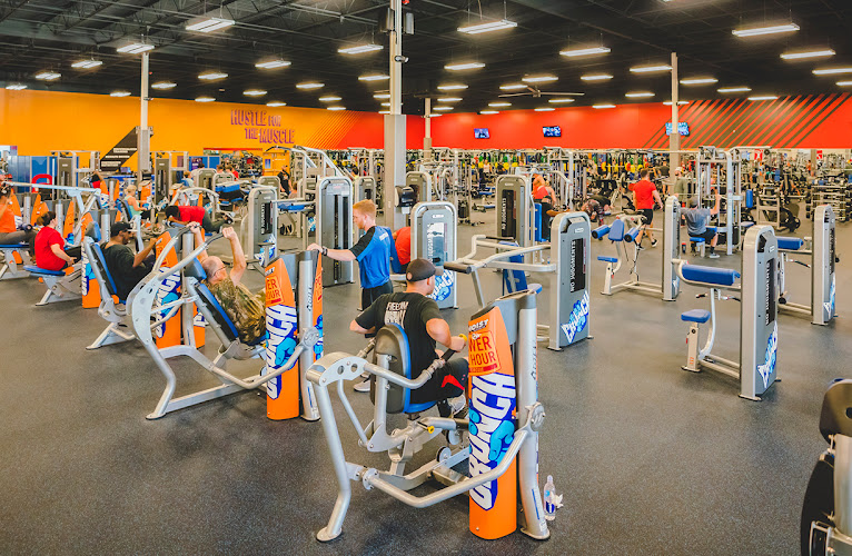 Crunch Fitness - North Round Rock
