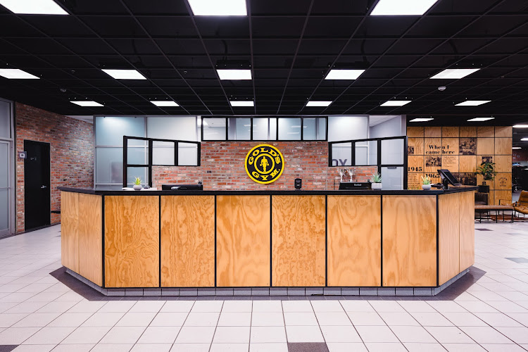 Gold's Gym San Antonio Crossroads