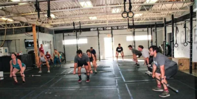 Backward Arrow Modern Fitness