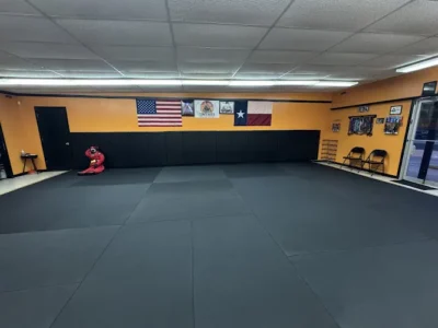 Contender Brazilian Jiu-Jitsu